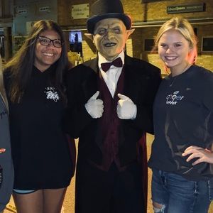 Meet your Posher, Layla